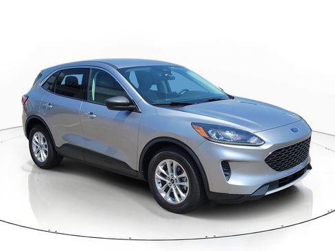 Used 2022 Ford Escape SE w/ Convenience Package FWD image 2