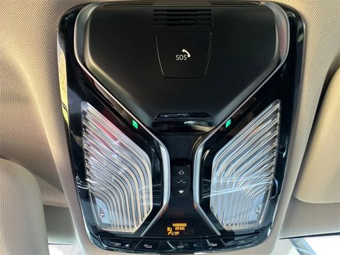 Used 2019 BMW X7 xDrive50i w/ Premium Package image 35