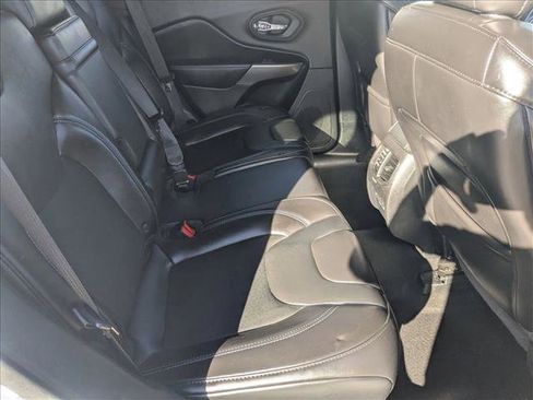 Used 2019 Jeep Cherokee Latitude Plus w/ Cold Weather Group image 19