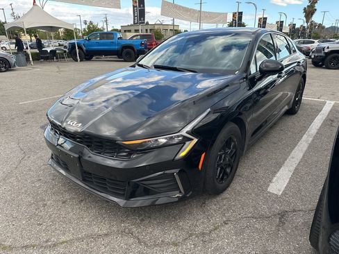 Used 2025 Kia K5 LXS image 3