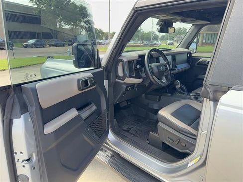 Used 2023 Ford Bronco Wildtrak AWD/4WD image 7