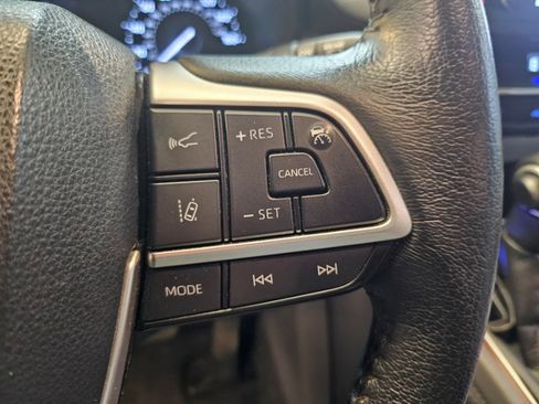 Used 2021 Toyota Sienna XLE image 29