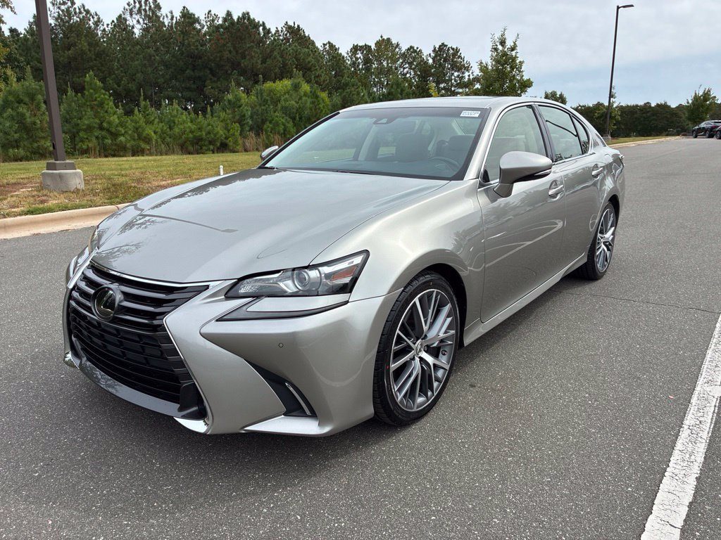Used 2016 Lexus GS 350 w/ Luxury Package RWD image 3