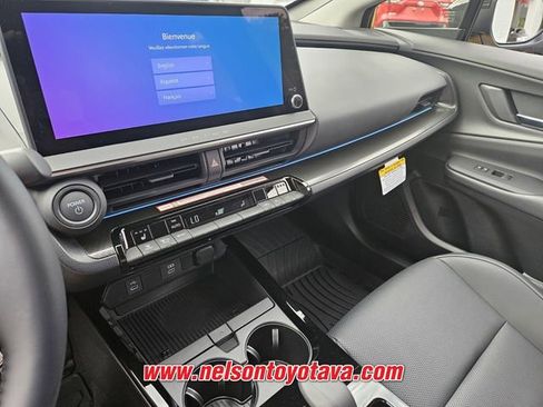 New 2026 Toyota Prius Plug-In Hybrid FWD image 12