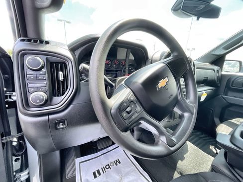 New 2025 Chevrolet Silverado 1500 Custom image 10