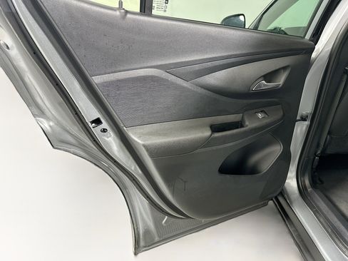 Used 2025 Buick Envista Preferred image 26