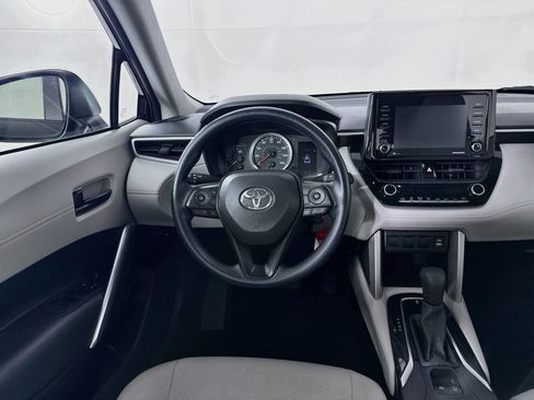 Certified 2022 Toyota Corolla Cross L AWD/4WD image 20