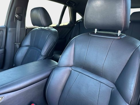 Used 2021 Lexus LS 500 w/ Accessory Package (Z2) image 21