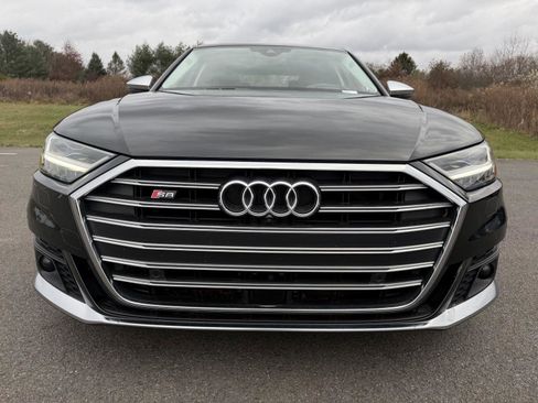 Used 2020 Audi S8 L w/ S8 Executive Package image 11