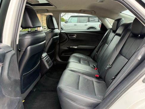 Used 2016 Toyota Avalon Touring FWD image 13