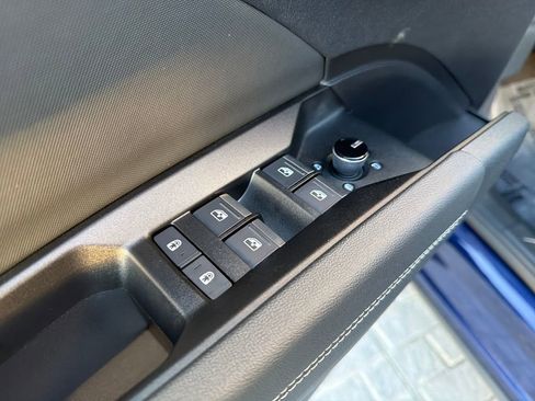 Used 2023 Audi Q4 e-tron Prestige w/ Black Optic Package image 11