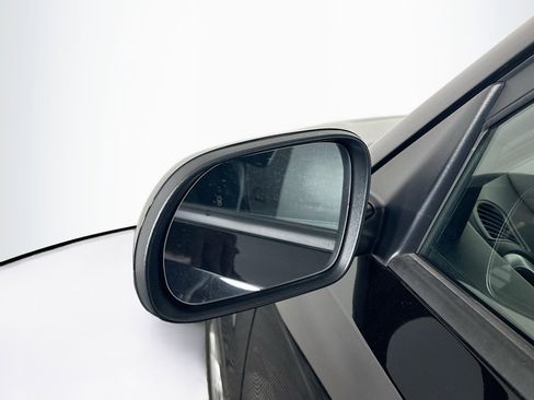 Used 2025 Kia Soul LX w/ LX Technology Package FWD image 16