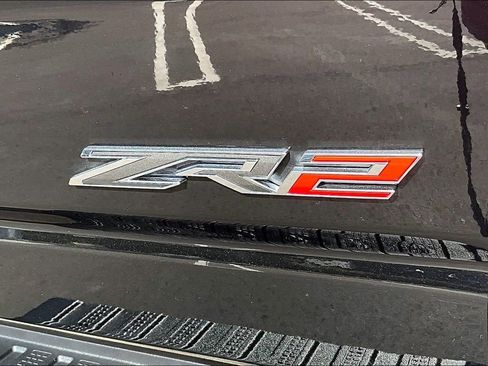 Used 2025 Chevrolet Silverado 2500 ZR2 w/ Technology Package AWD/4WD image 30