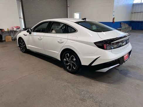 Used 2024 Hyundai Sonata SEL image 3