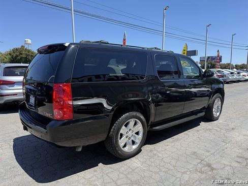 Used 2007 GMC Yukon XL SLT w/ SLT Preferred Equipment Group AWD/4WD image 4