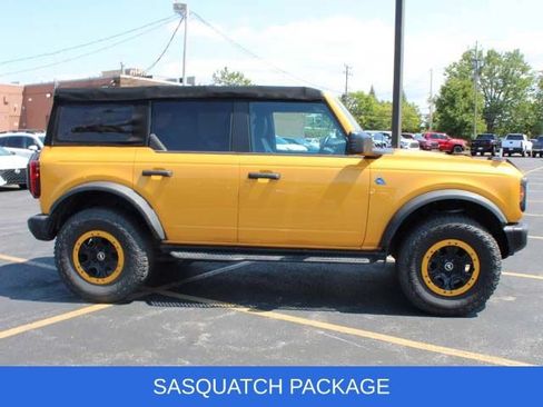 Used 2022 Ford Bronco Black Diamond w/ Sasquatch Package AWD/4WD image 5