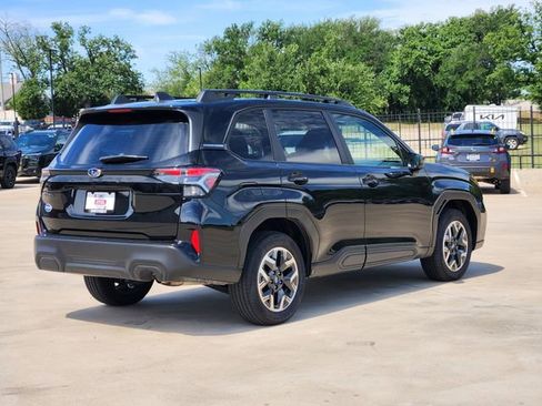 Certified 2025 Subaru Forester Premium AWD/4WD image 7