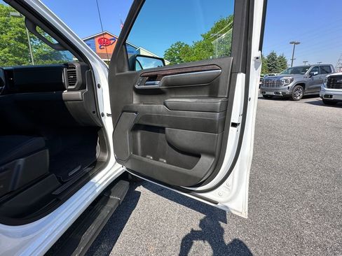 Used 2023 GMC Sierra 1500 Elevation AWD/4WD image 14