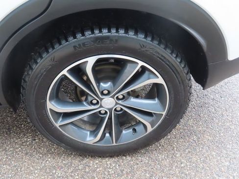 Used 2023 Buick Encore GX Select FWD image 14