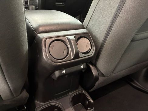 Used 2024 Jeep Wrangler Sport S image 19