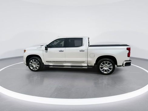 Used 2024 Chevrolet Silverado 1500 High Country w/ High Country Premium Package AWD/4WD image 4