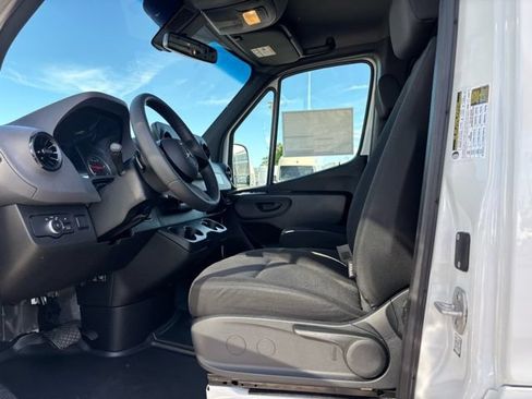 Used 2026 Mercedes-Benz Sprinter 2500 image 11