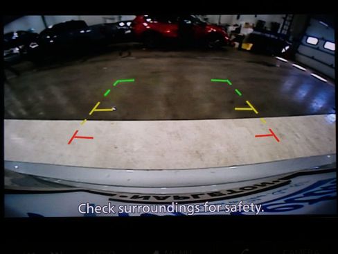 Used 2024 Nissan Altima 2.5 SV image 18