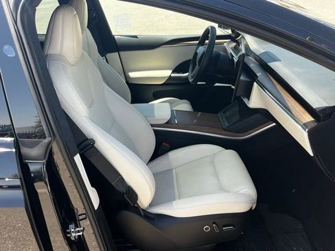 Used 2024 Tesla Model X AWD/4WD image 10
