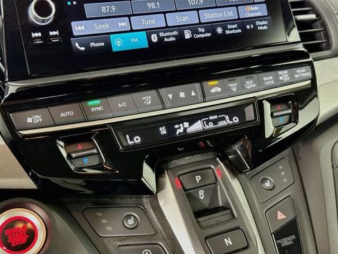 Used 2025 Honda Odyssey EX-L image 18