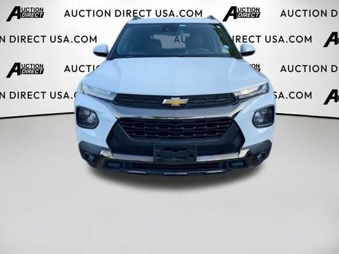 Used 2021 Chevrolet TrailBlazer ACTIV w/ Convenience Package AWD/4WD image 2