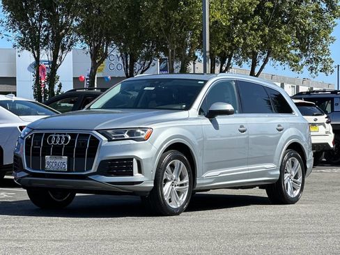 Used 2023 Audi Q7 2.0T Premium w/ Convenience Package AWD/4WD image 8