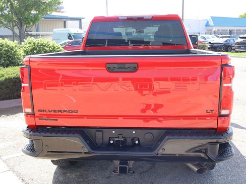 New 2026 Chevrolet Silverado 2500 LT w/ Trail Boss Package AWD/4WD image 7