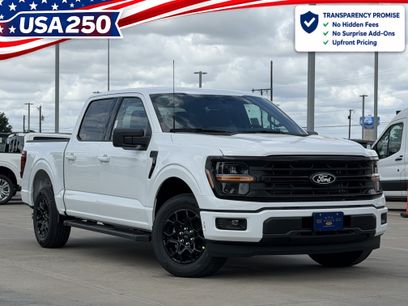 New 2026 Ford F150 XLT w/ XLT Black Appearance Package