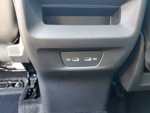 New 2026 Volkswagen Tiguan SE R-Line FWD image 12