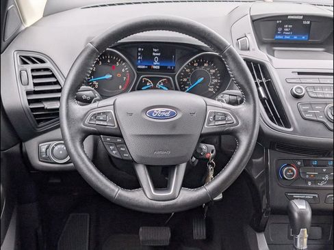 Used 2017 Ford Escape SE w/ SE Sport Appearance Package FWD image 12