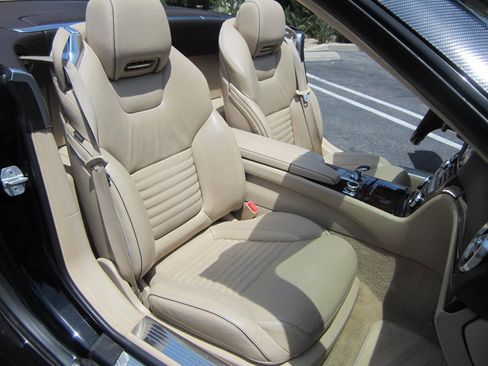 Used 2013 Mercedes-Benz SL 550 image 27