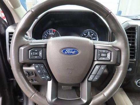 Used 2019 Ford Expedition Limited w/ Equipment Group 302A AWD/4WD image 46