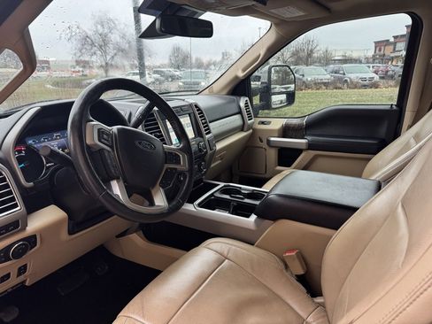 Used 2017 Ford F250 Lariat w/ Lariat Ultimate Package image 7