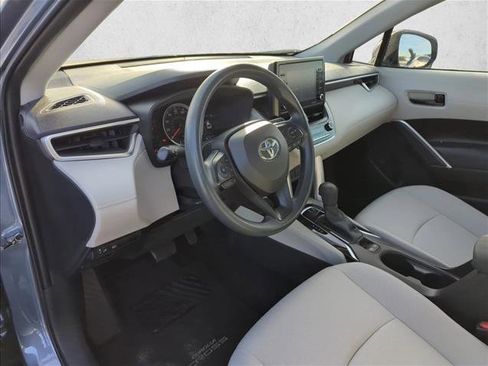 Used 2022 Toyota Corolla Cross L image 14