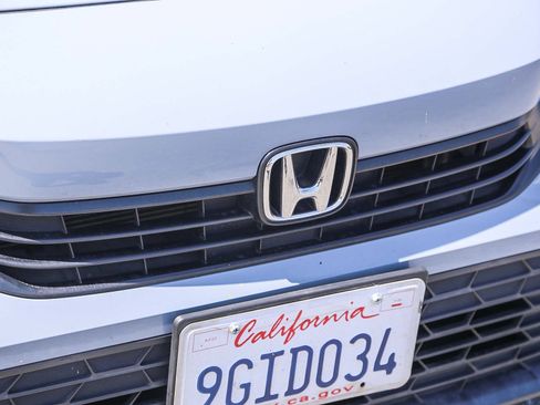 Used 2023 Honda Civic Sport image 6