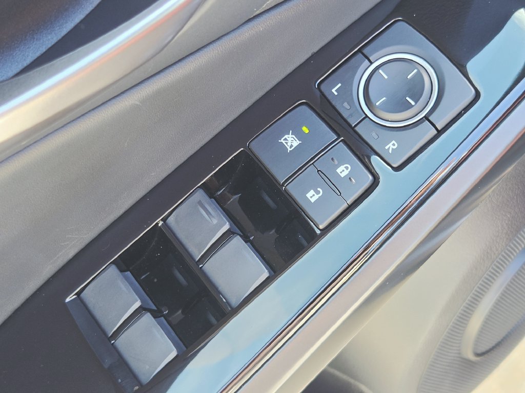 Used 2025 Lexus IS 350 F Sport w/ Accessory Package 2 RWD image 31