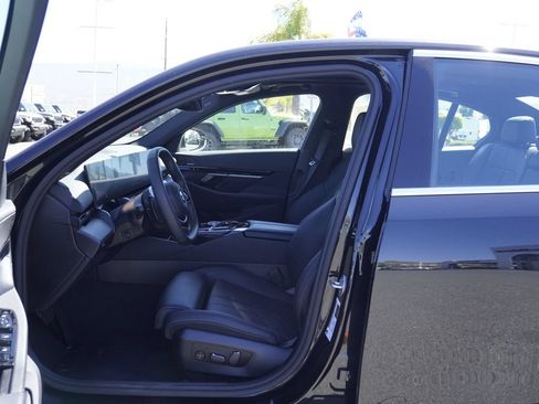 Used 2026 BMW 530i w/ Premium Package RWD image 22