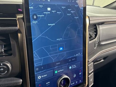 Used 2024 Ford F150 Lightning Lariat image 29