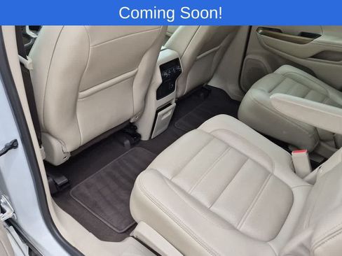 Used 2019 GMC Acadia Denali w/ Technology Package AWD/4WD image 17