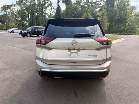 Used 2026 Nissan Rogue Platinum w/ Platinum Premium Package AWD/4WD image 11