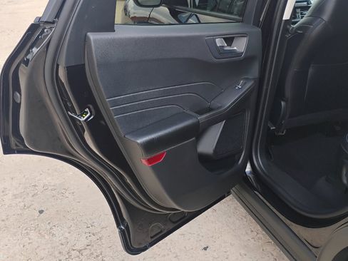 Used 2021 Ford Escape SEL image 14