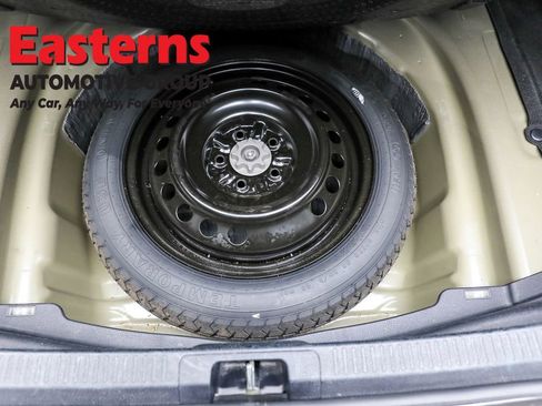 Used 2022 Toyota Camry SE image 21