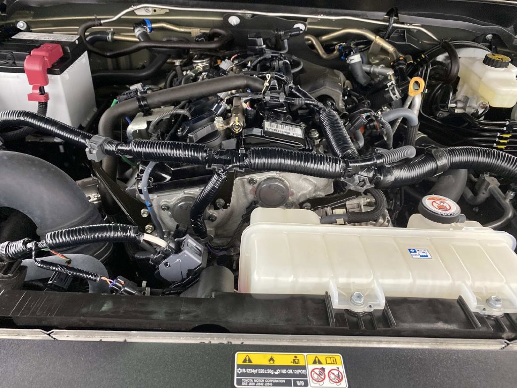 Used 2025 Toyota Tacoma Limited AWD/4WD image 32