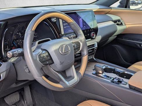 Used 2025 Lexus RX 350 Premium Plus w/ Convenience Package image 10