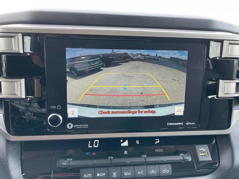 Used 2023 Toyota Tundra SR5 w/ SR5 Convenience Package AWD/4WD image 14